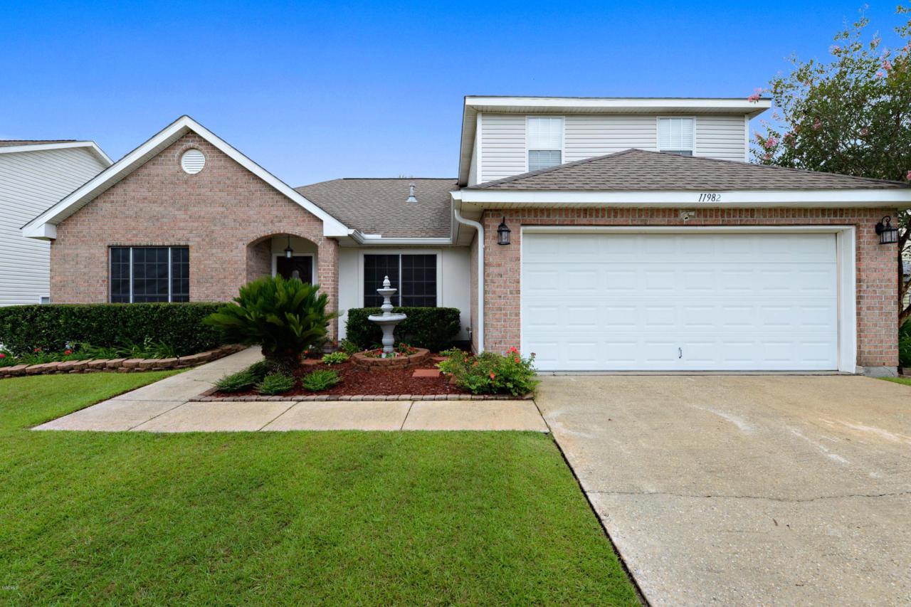11982 Summerhaven Cir - Photo 1