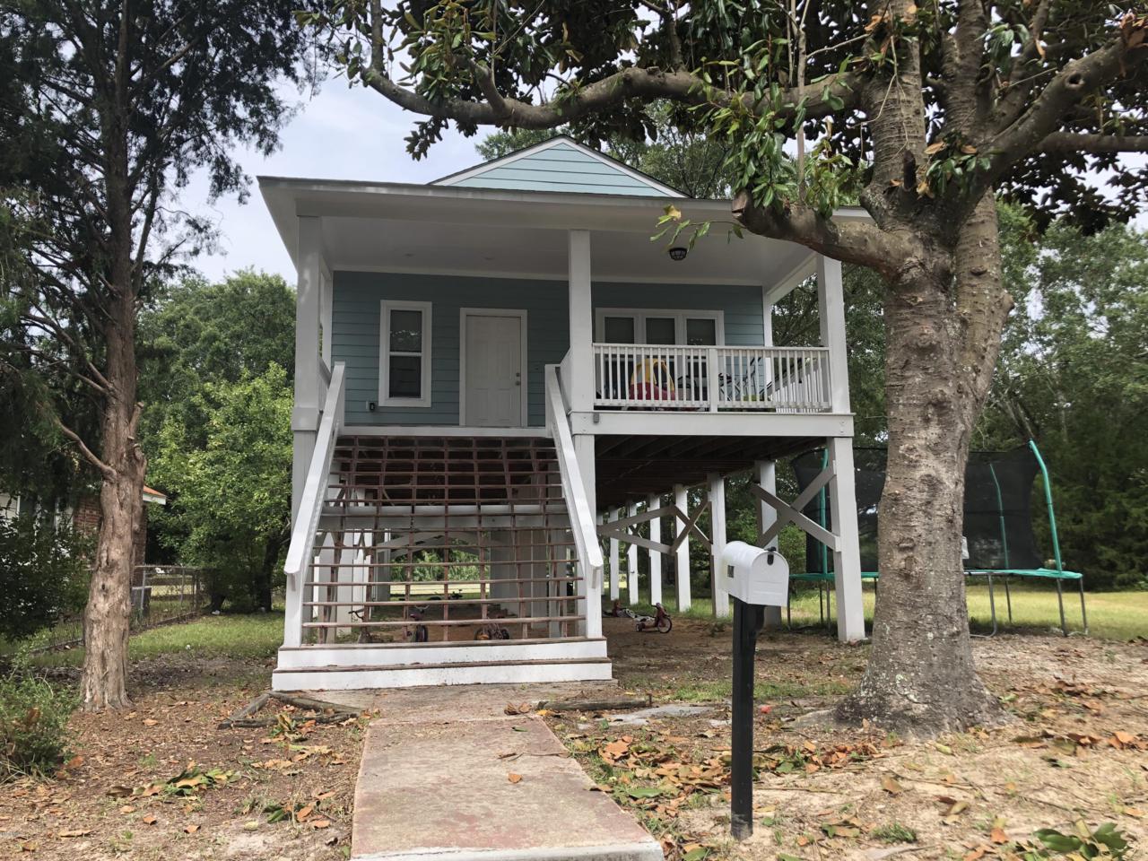 224 Strangi Ave - Photo 1