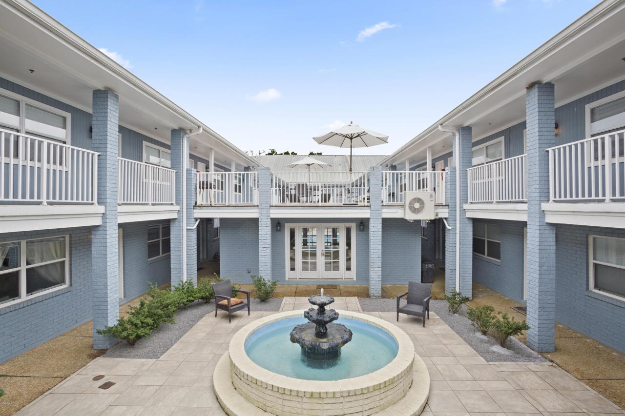 1282 Beach Blvd - Photo 1
