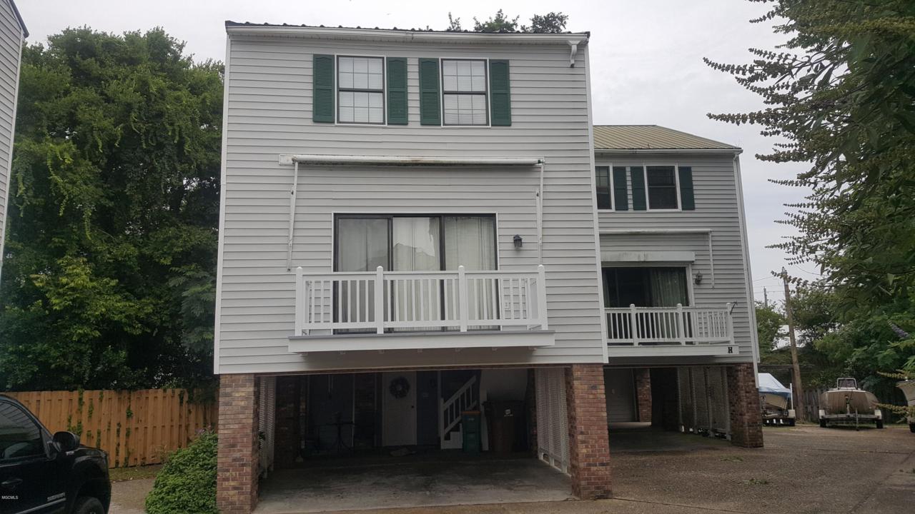 255 Scenic Dr - Photo 1