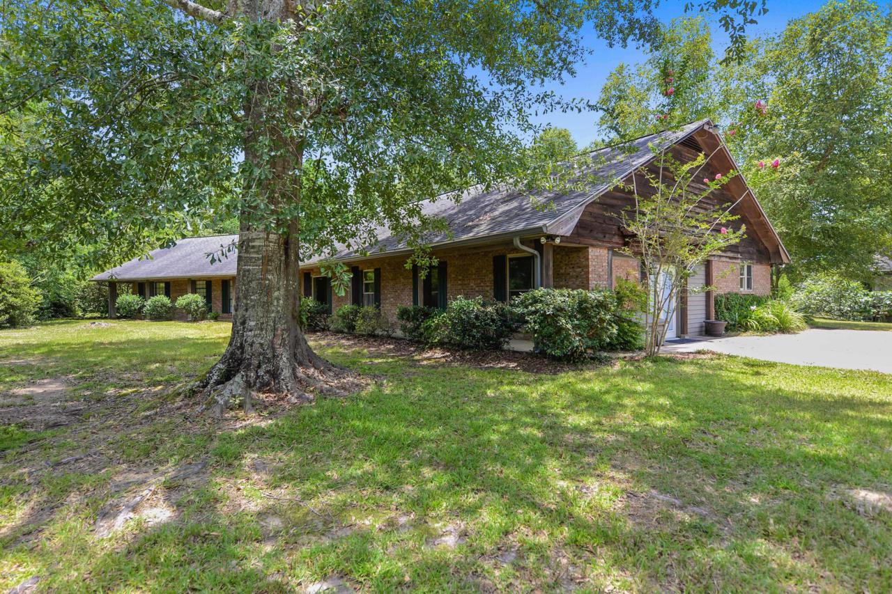17141 Orange Grove Rd - Photo 1