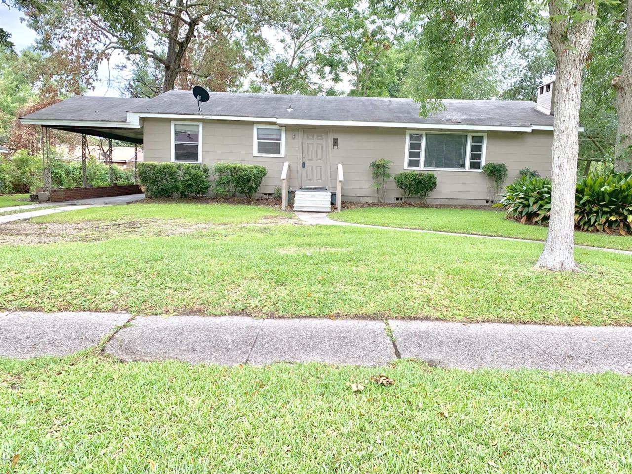 4606 Welch Ave - Photo 1