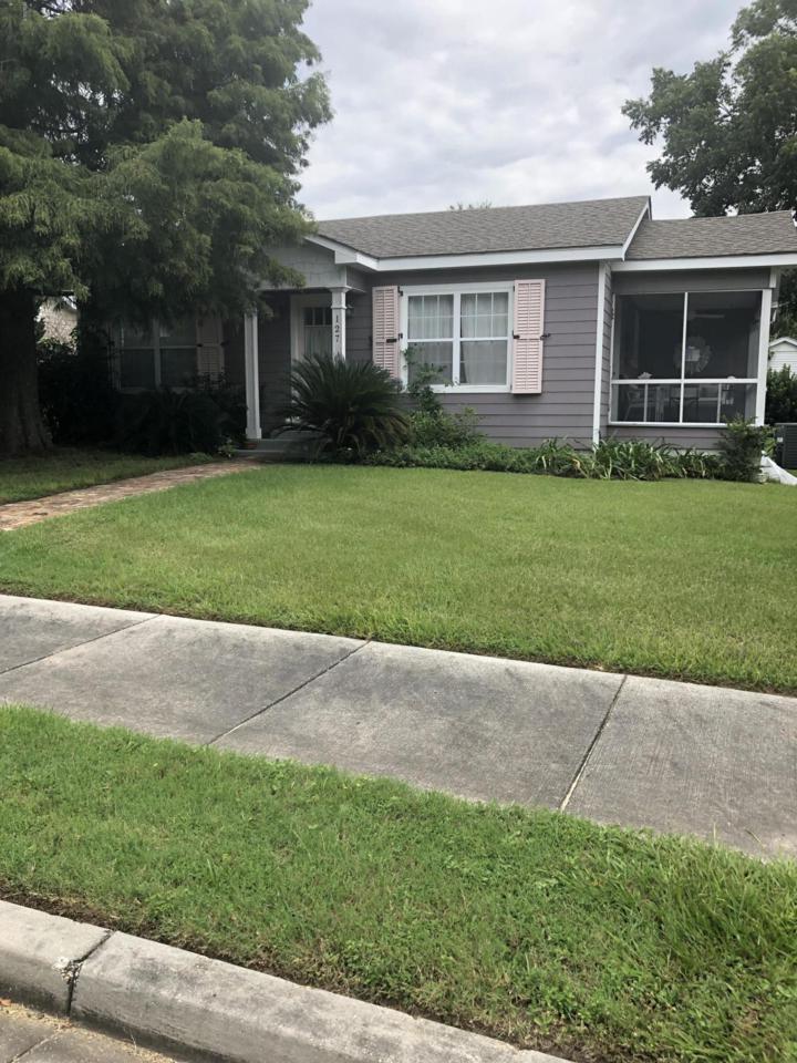 127 Carroll Ave - Photo 1