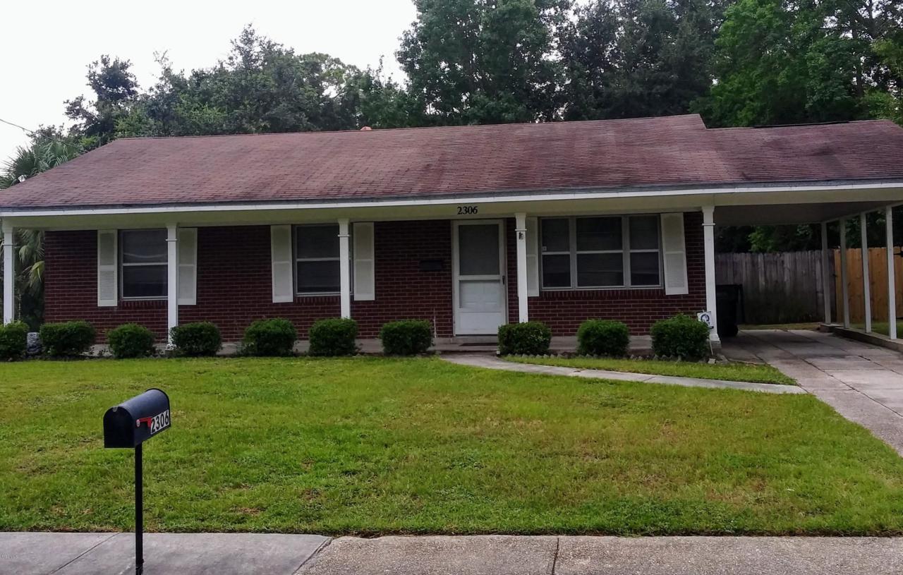 2306 Middlecoff Dr - Photo 1