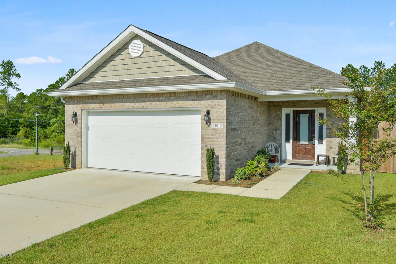 14013 Waterford Cir - Photo 1