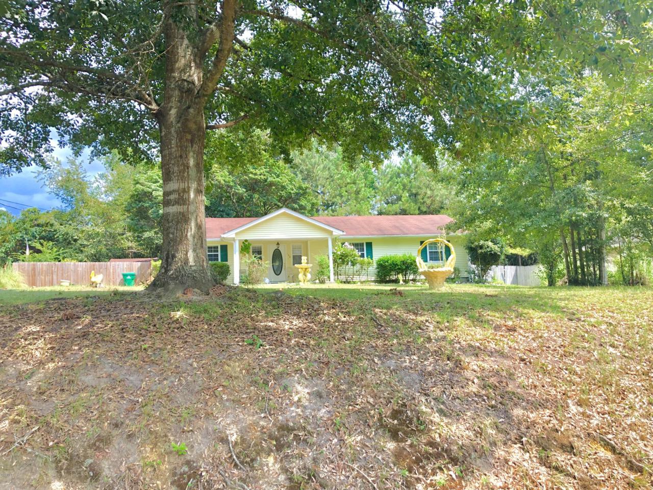 108 Edgewood Dr - Photo 1