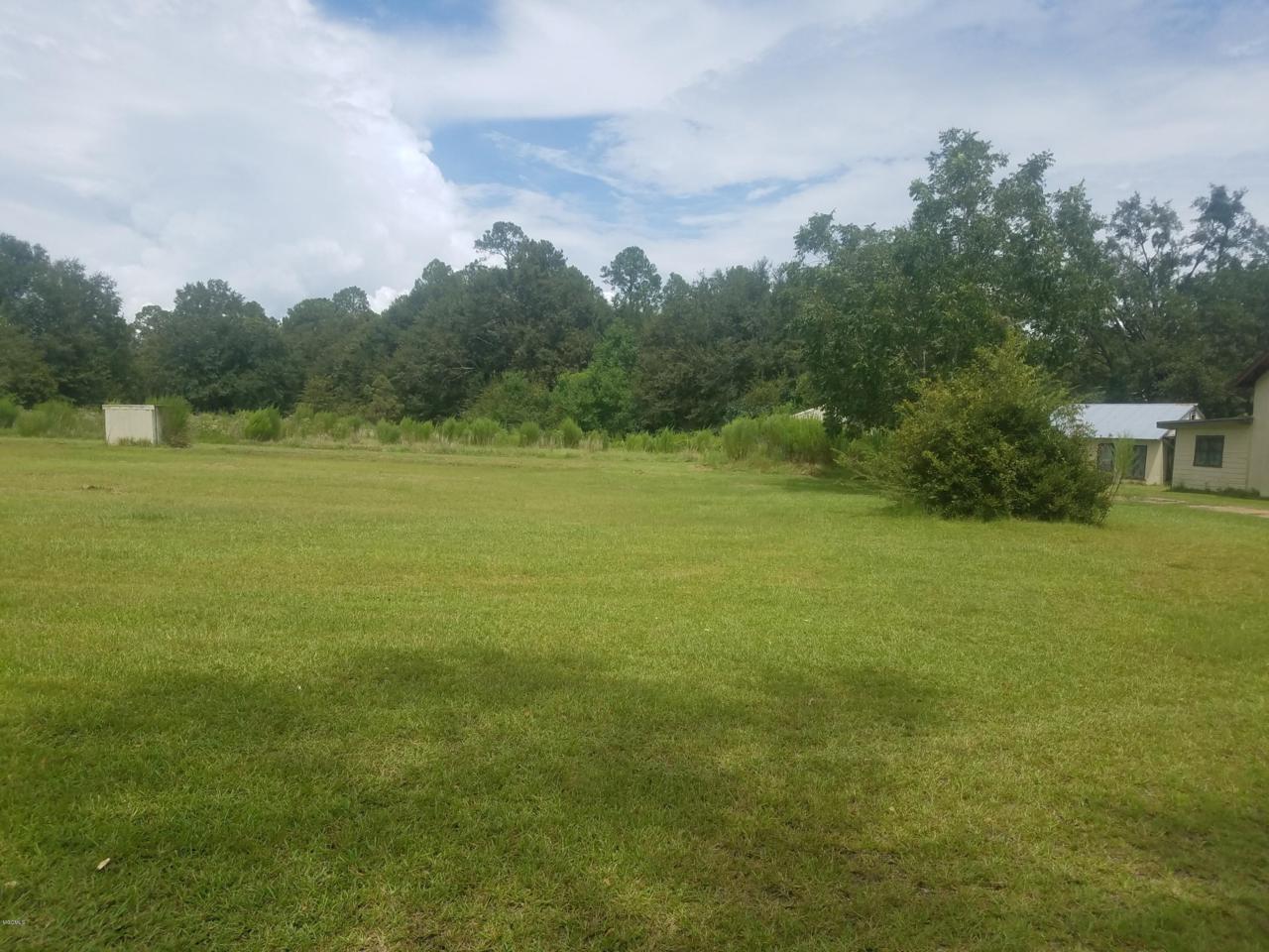 17372 Robinson Rd - Photo 1
