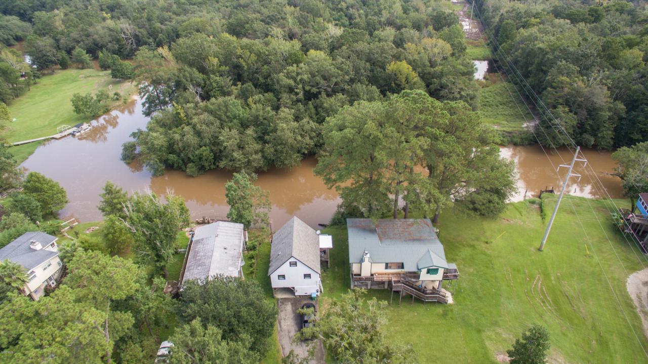 13372 River Rd - Photo 1