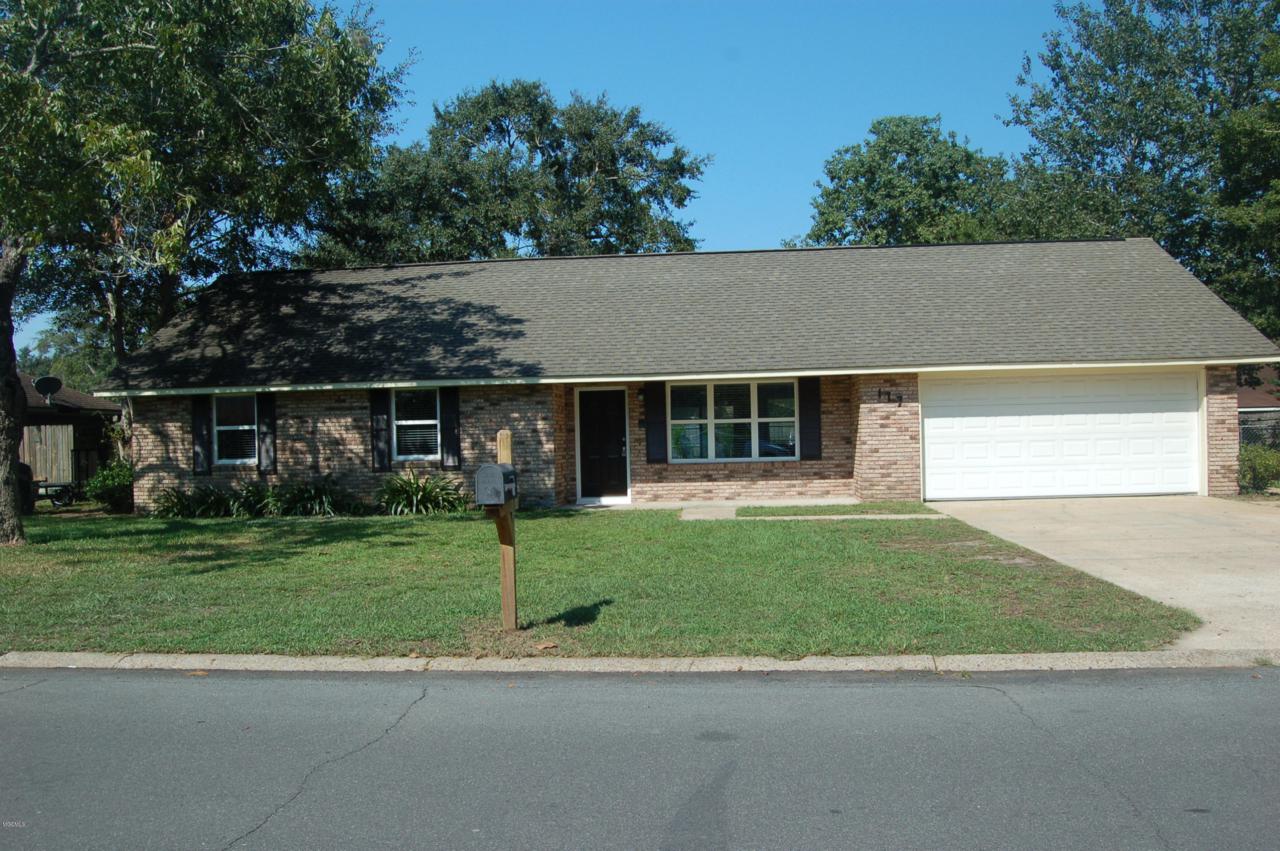 117 Royal Dr - Photo 1