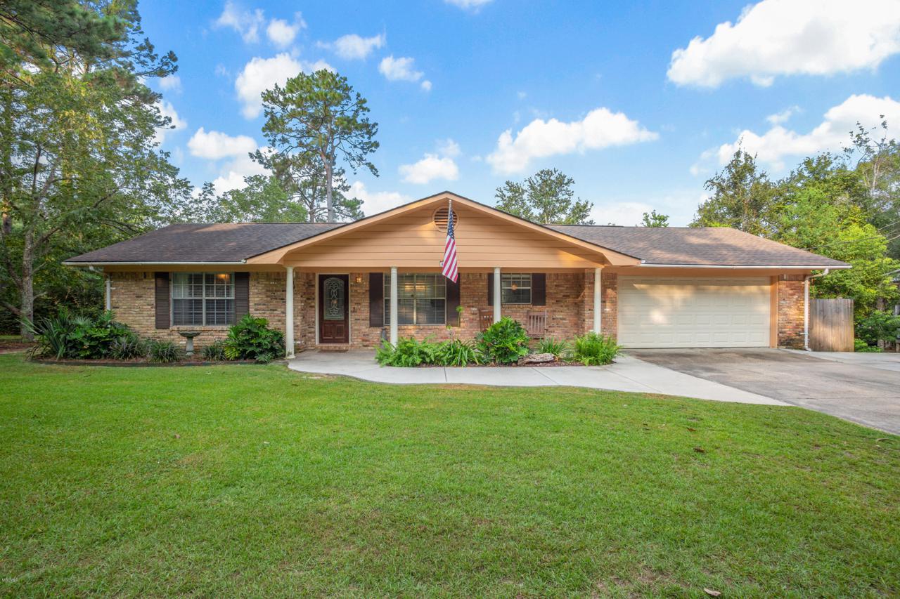 8725 Bayou Castelle Dr - Photo 1