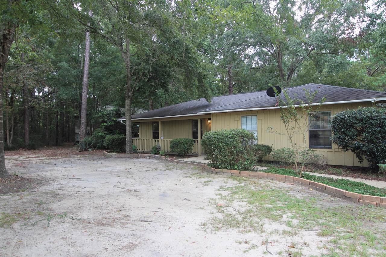 1305 Roys Rd - Photo 1