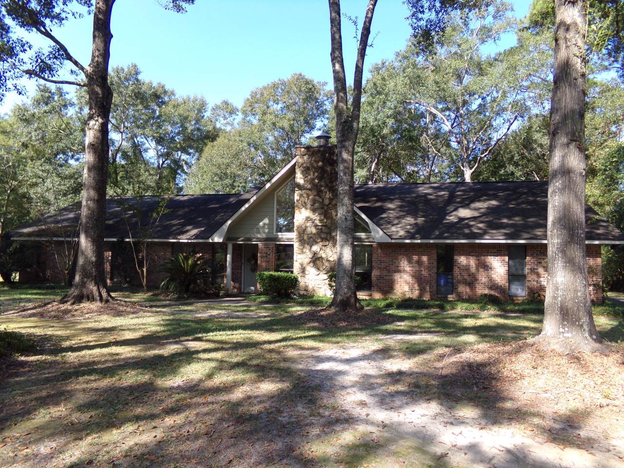 14749 Country Wood Dr - Photo 1
