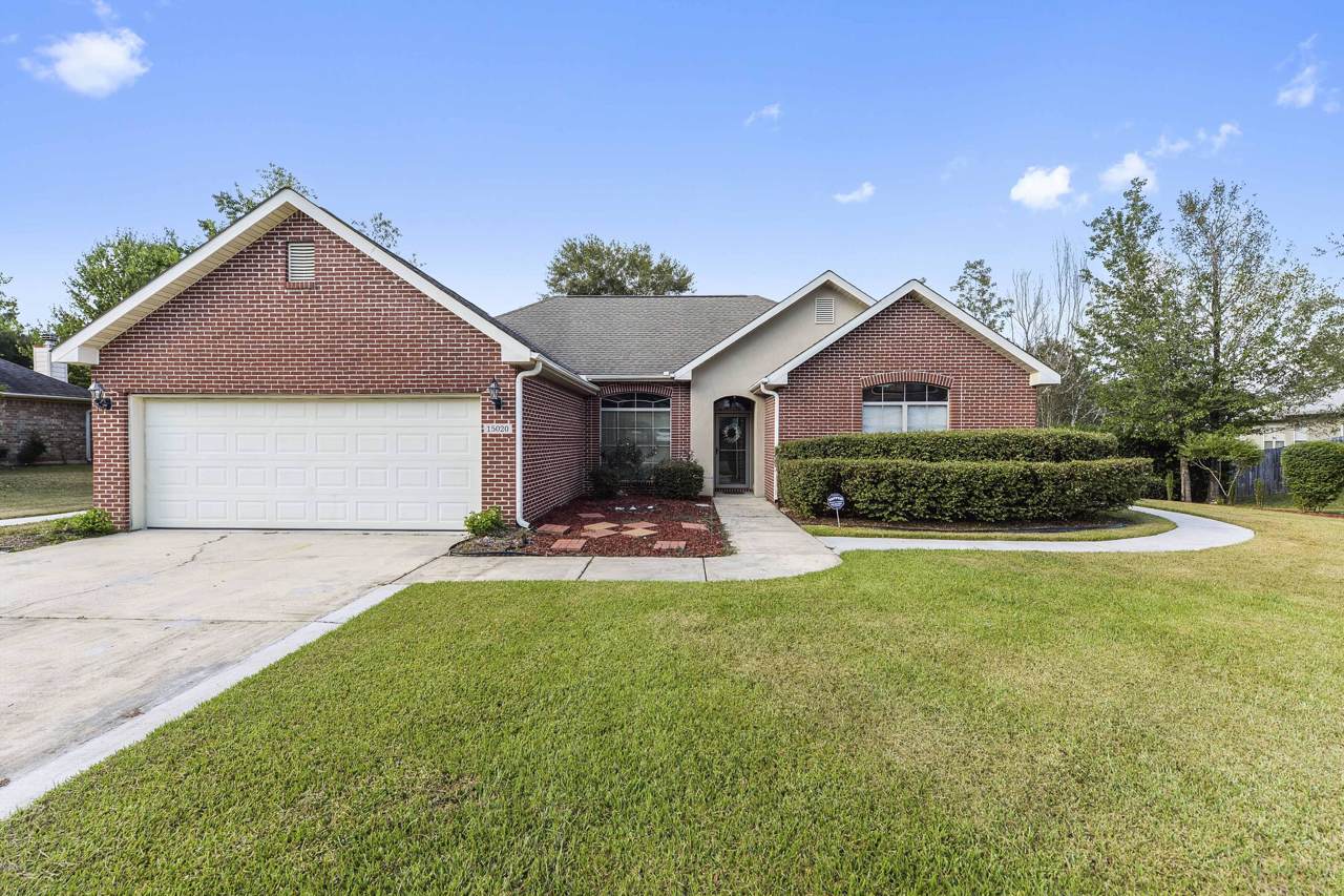 15020 White Swan Dr - Photo 1