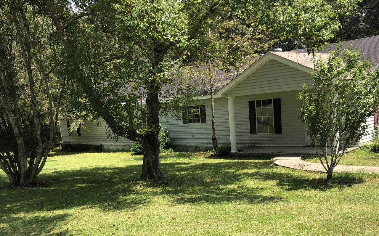 25 Lakeside Cv - Photo 1