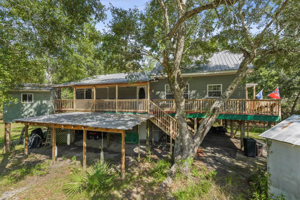 10198 Bayou Dr - Photo 1