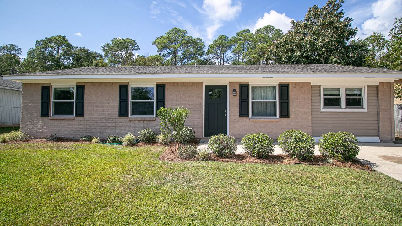 30 Yorkshire Pkwy - Photo 1