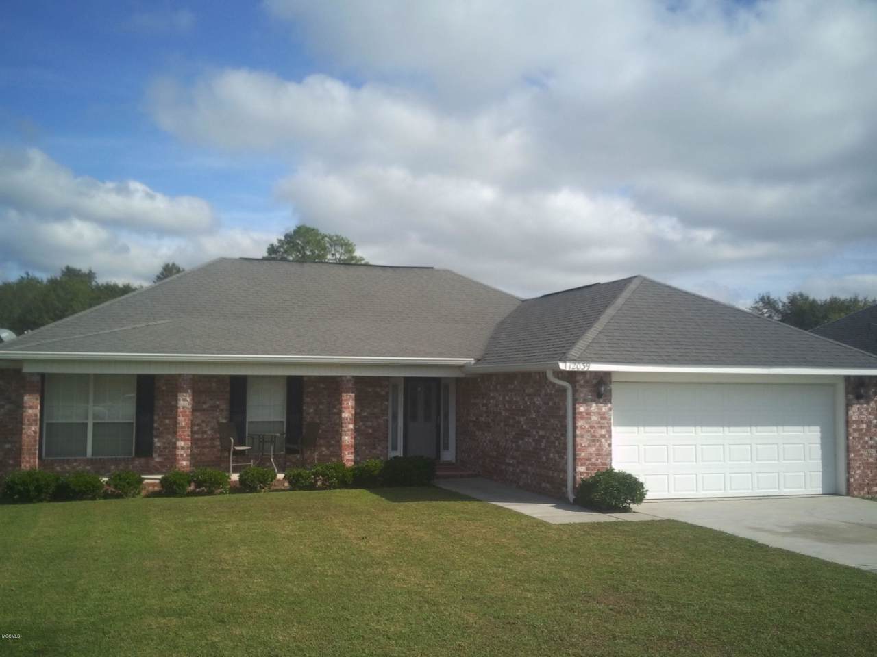 12039 Carnegie Ave - Photo 1