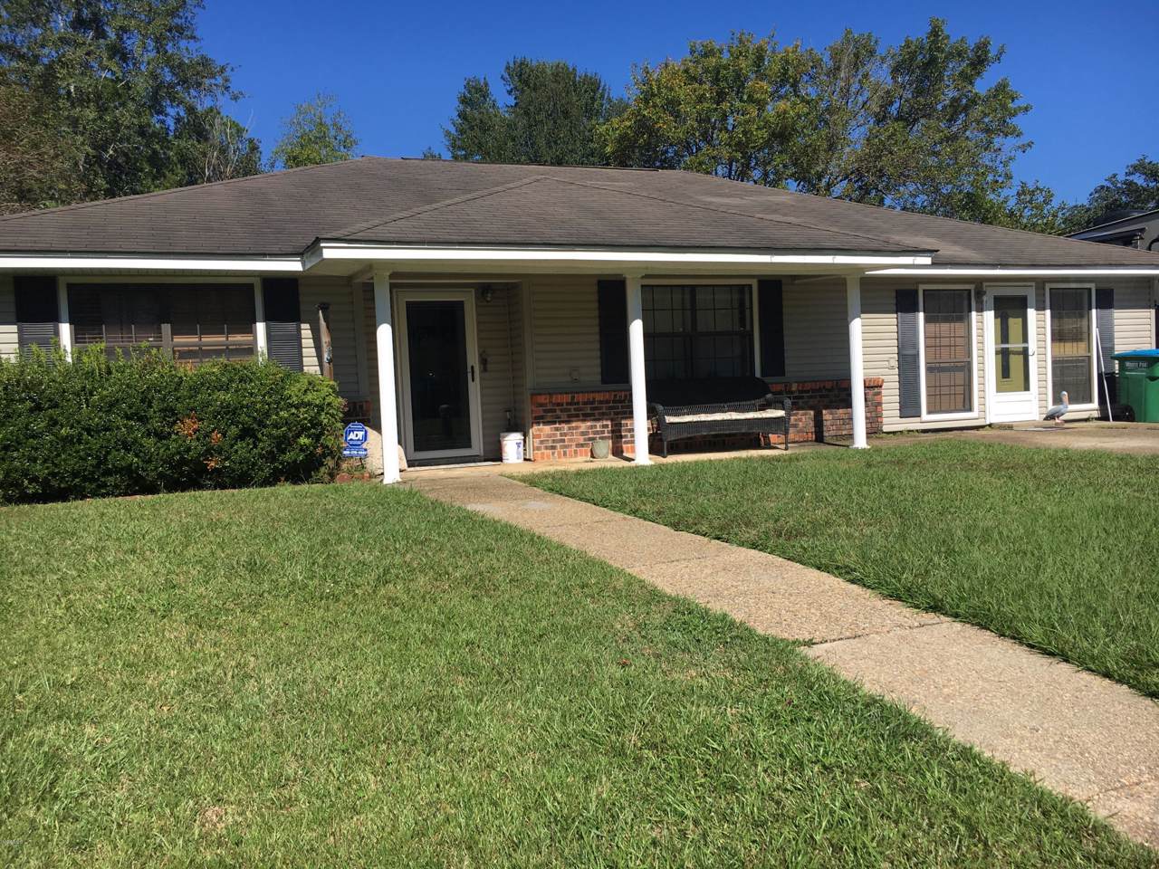 2312 Greenway Dr - Photo 1