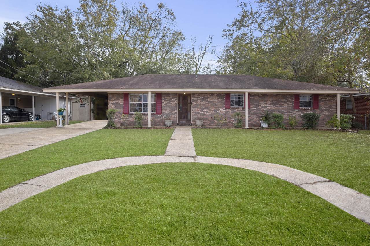 1609 Saint Martha Ave - Photo 1