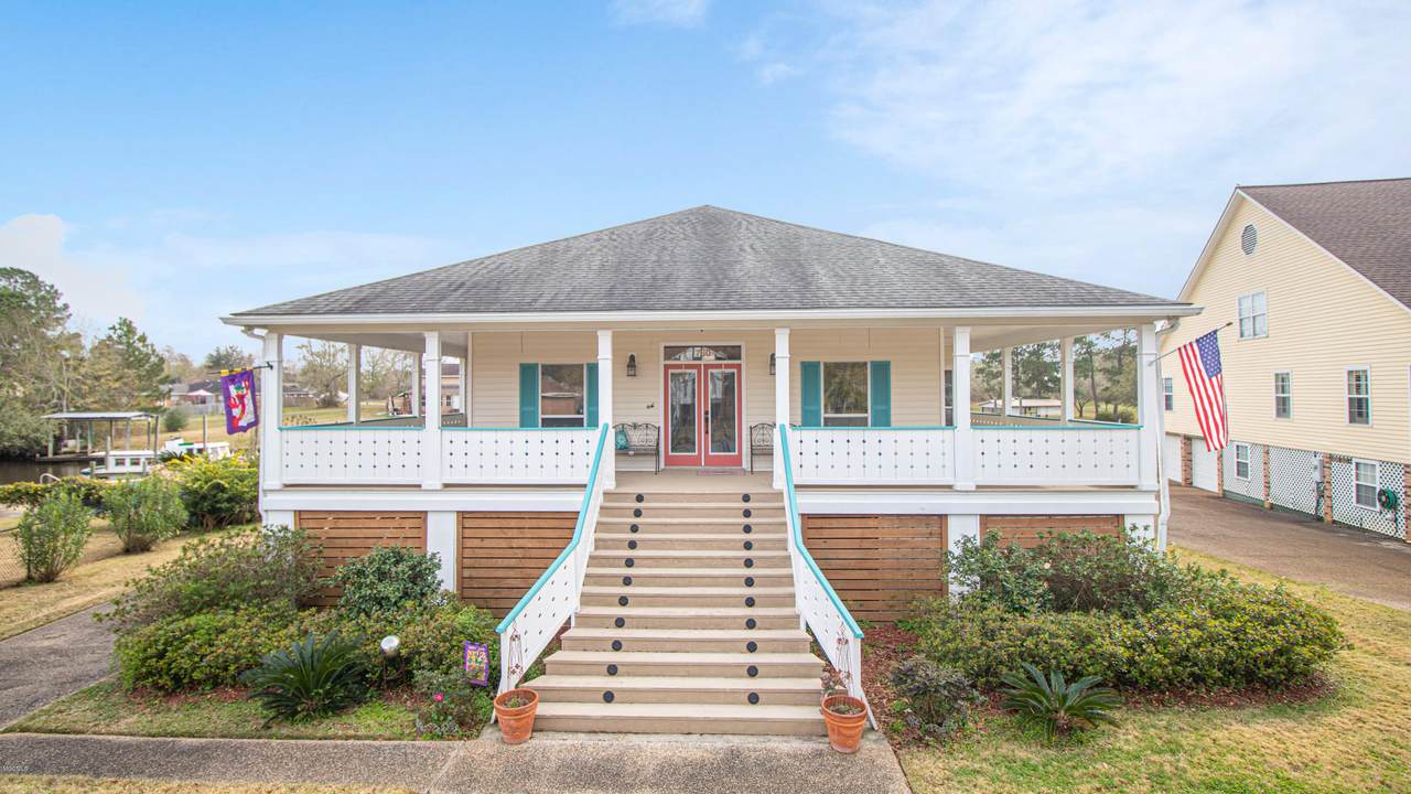 730 Live Oak Dr - Photo 1 730 Live Oak Dr - Photo 1