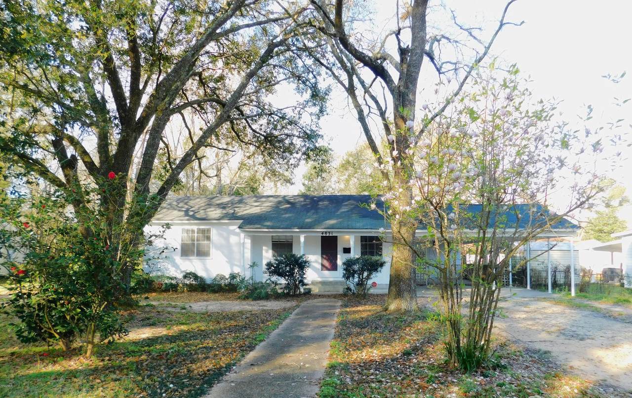 4831 Griffin St - Photo 1