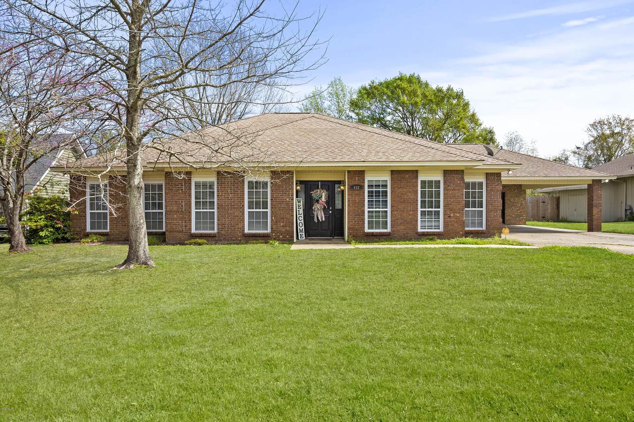 452 Cove Dr - Photo 1