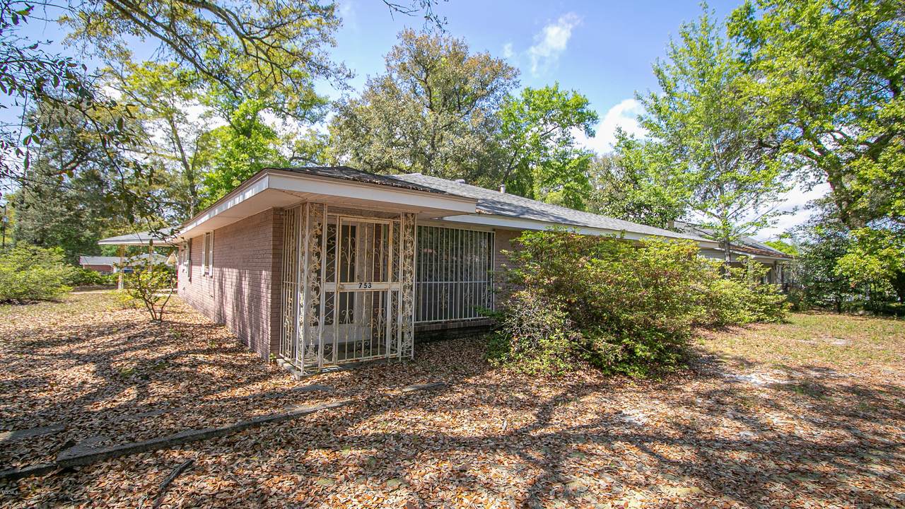 753 Glen Valley Way - Photo 1