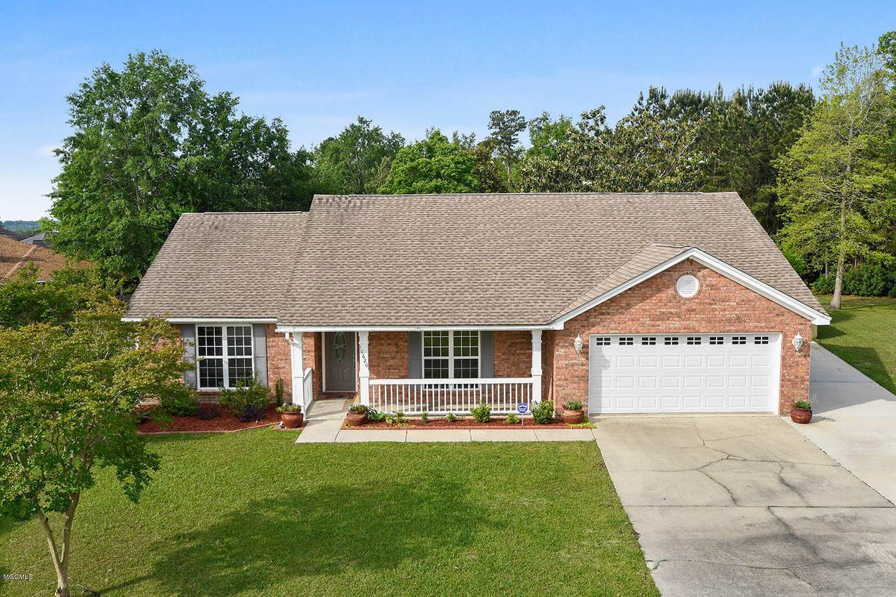 10620 Oakcrest Dr - Photo 1 10620 Oakcrest Dr - Photo 1
