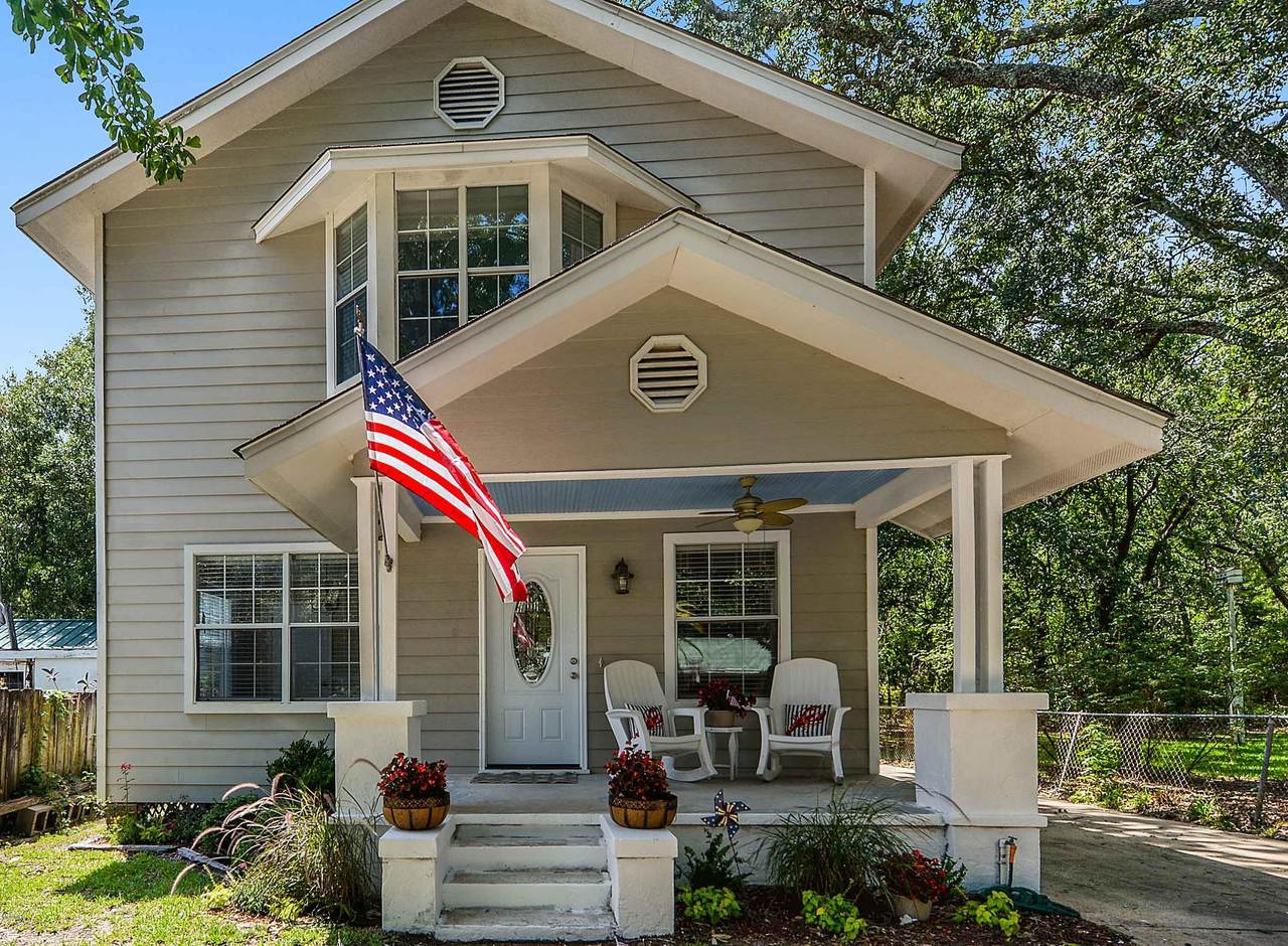 405 Mcnamee Ave - Photo 1