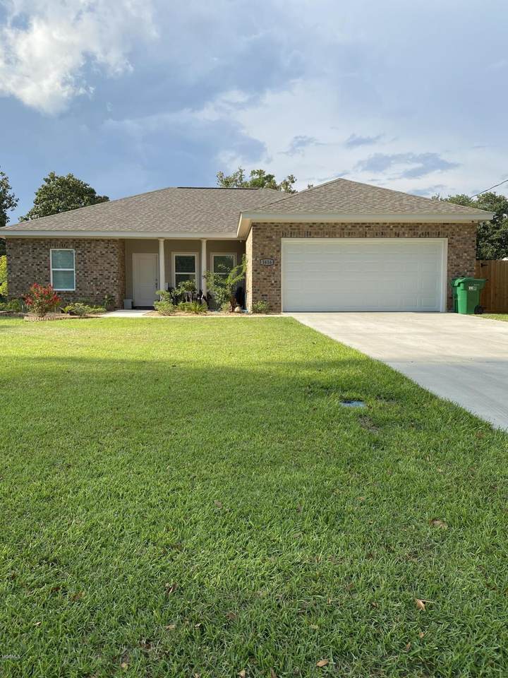 1616 Vine St - Photo 1