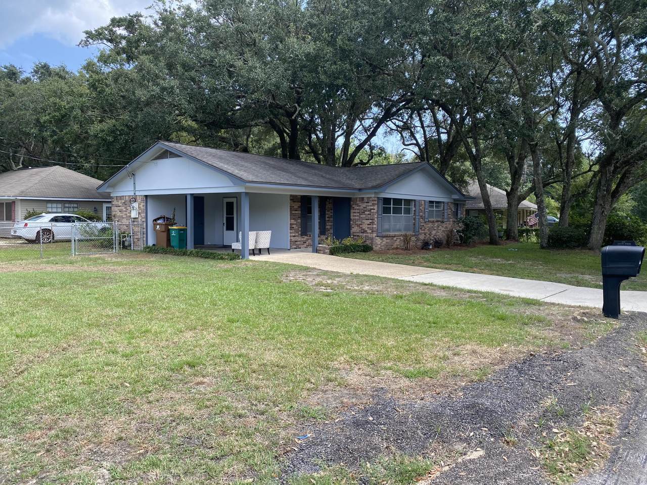282 Burke Ave - Photo 1