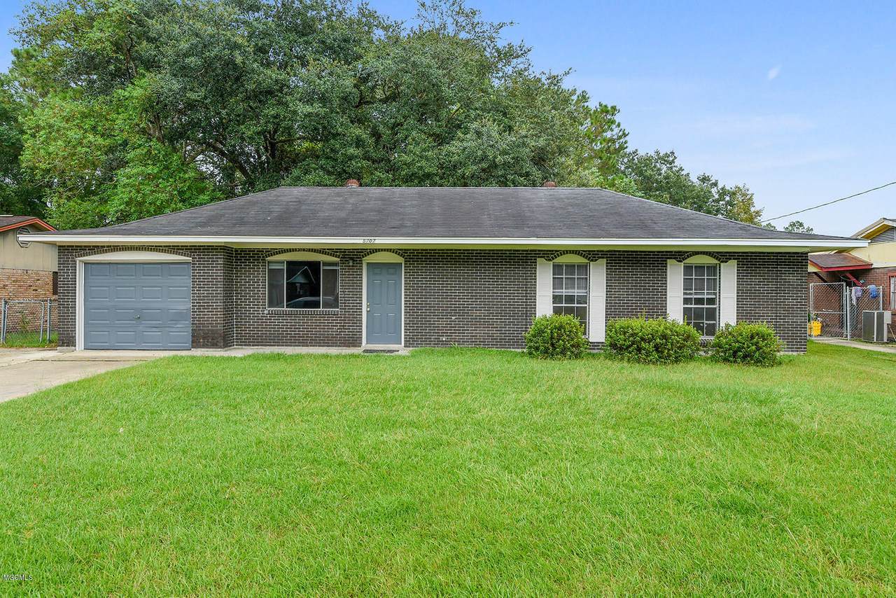 5707 Eastwood Dr - Photo 1