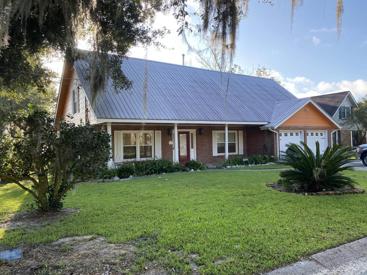 5318 Lakeview Dr - Photo 1