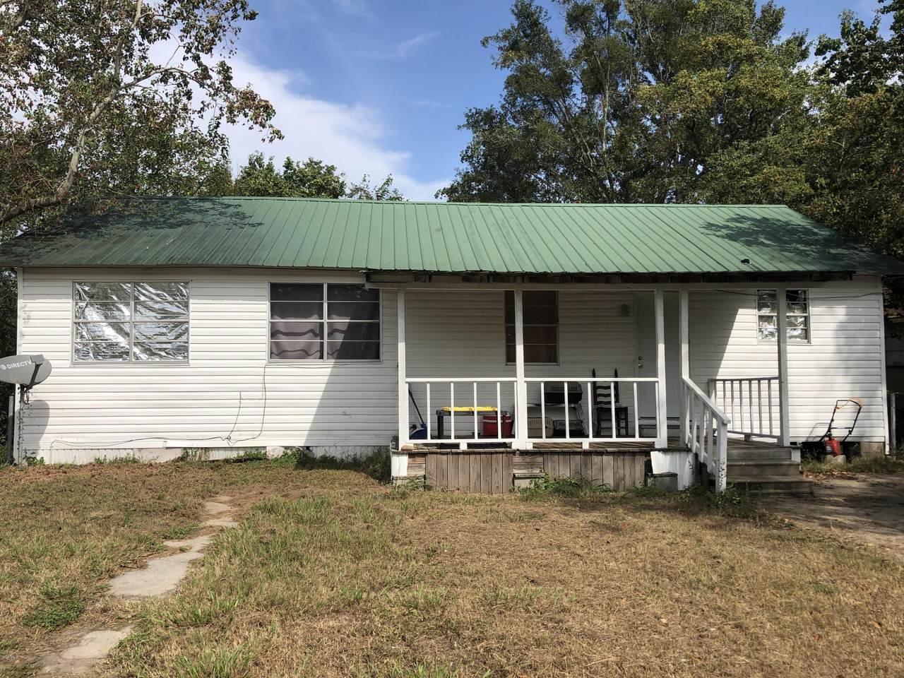 1412 Genevieve Dr - Photo 1