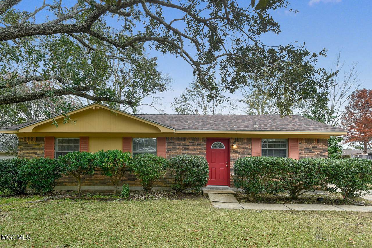 6293 Kimbrough Blvd - Photo 1