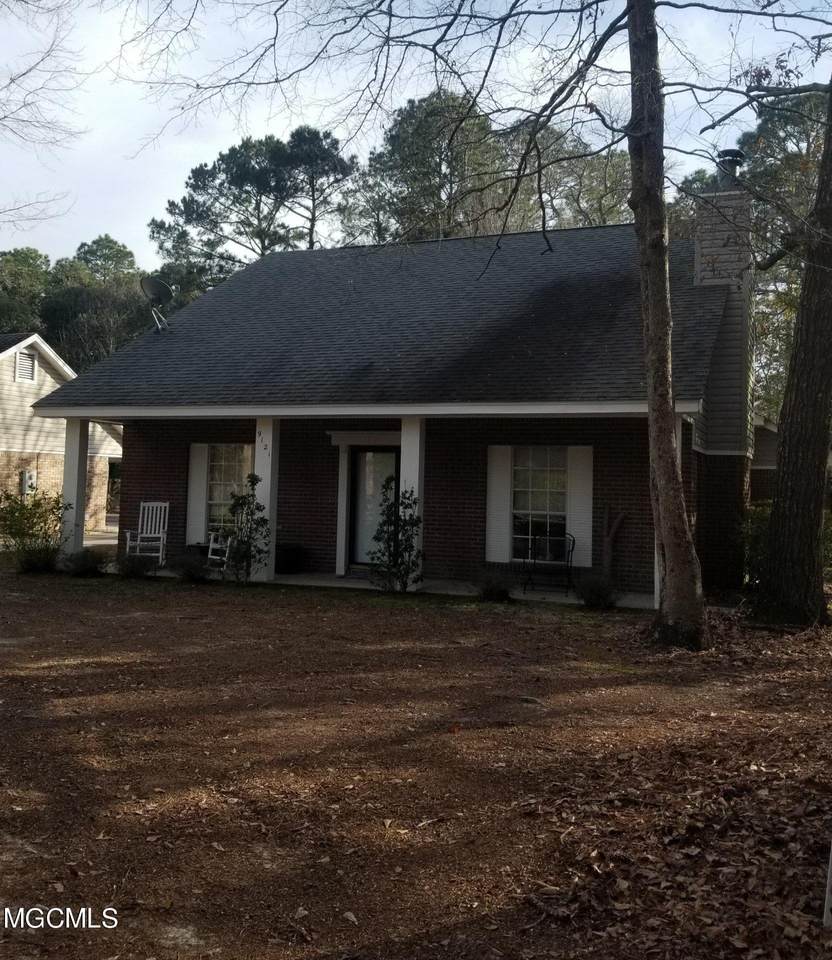 9121 Pointe Aux Chenes Rd - Photo 1