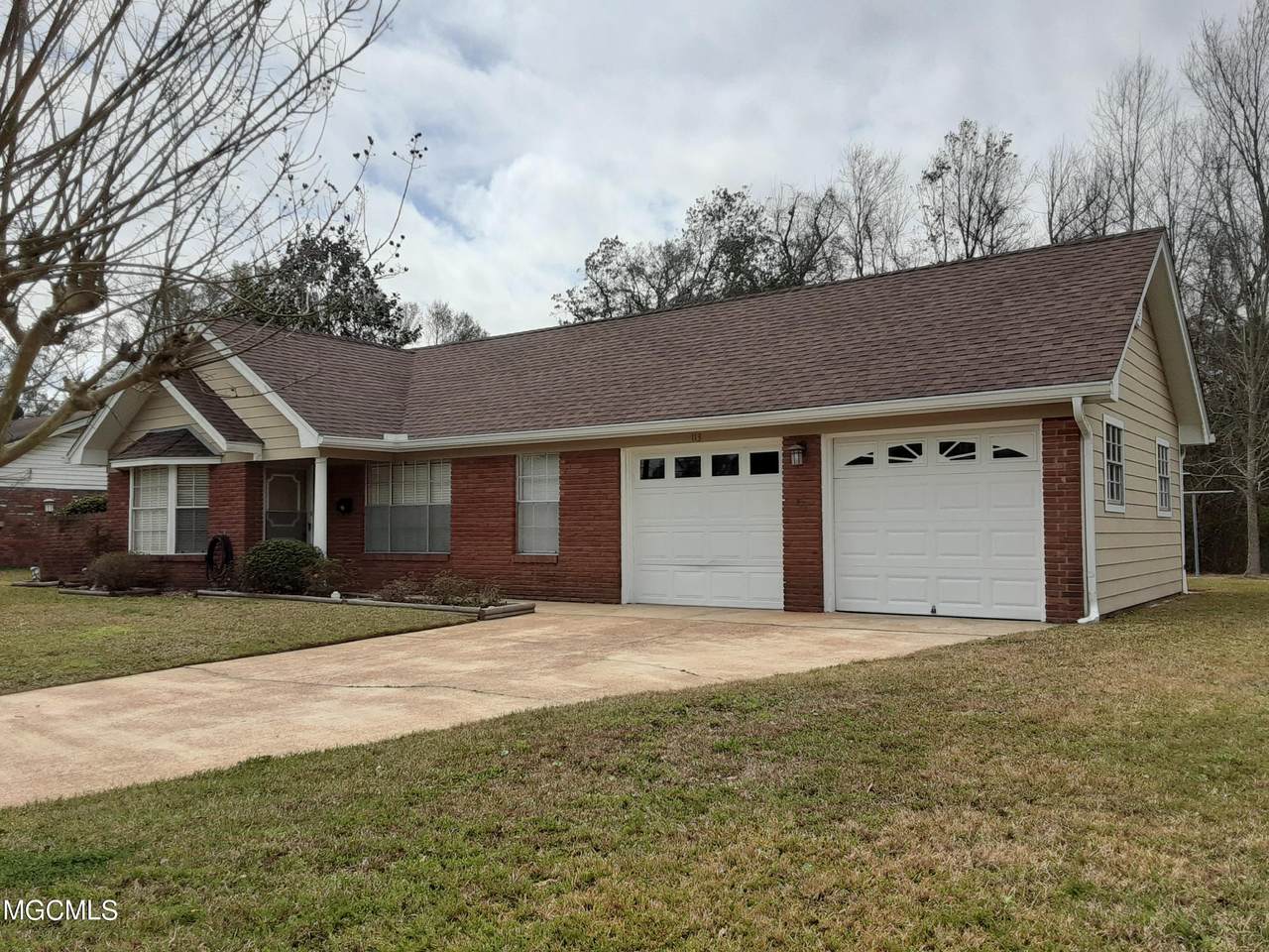 113 Edmund Dr - Photo 1