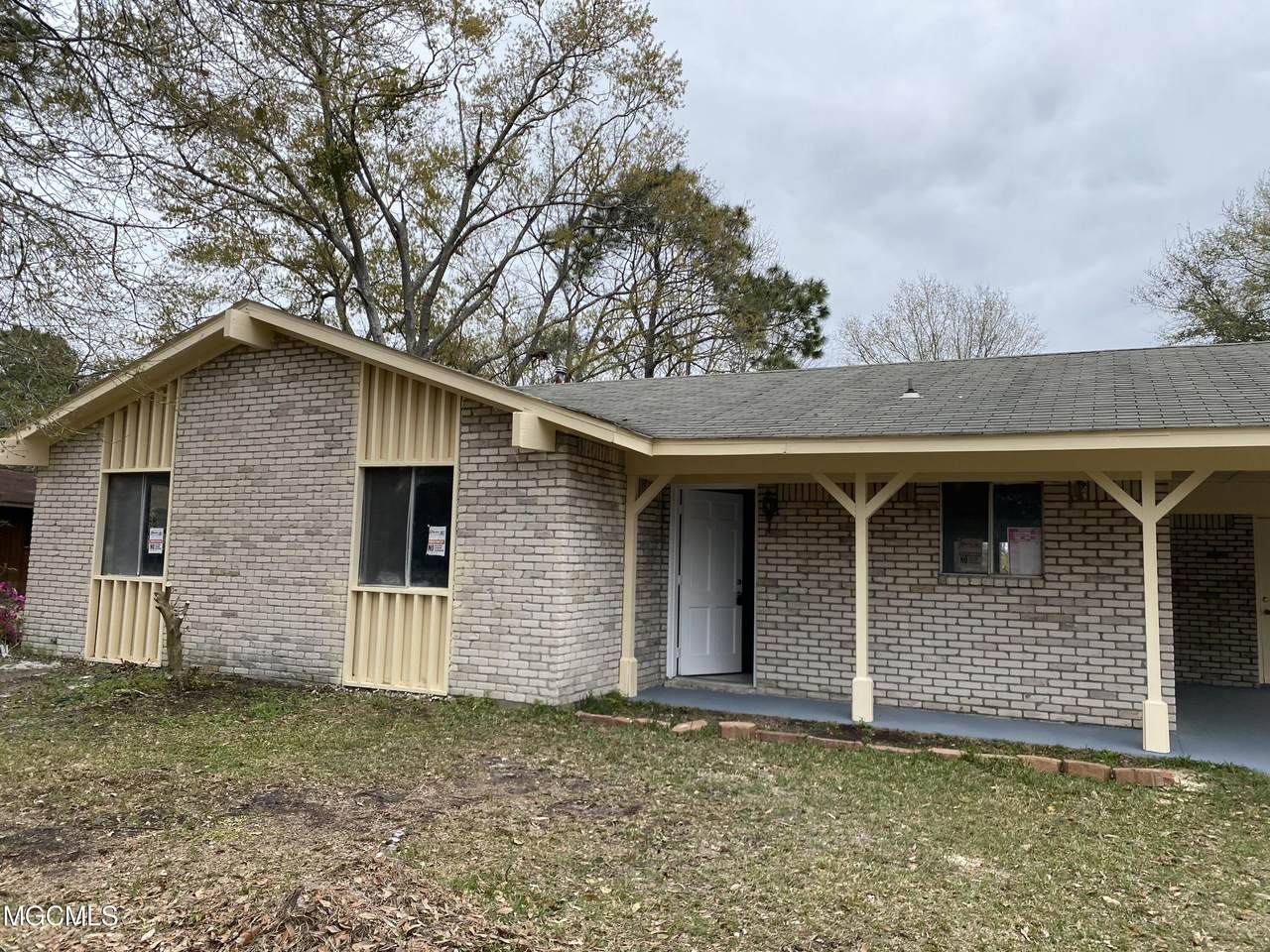 5234 Little John St - Photo 1