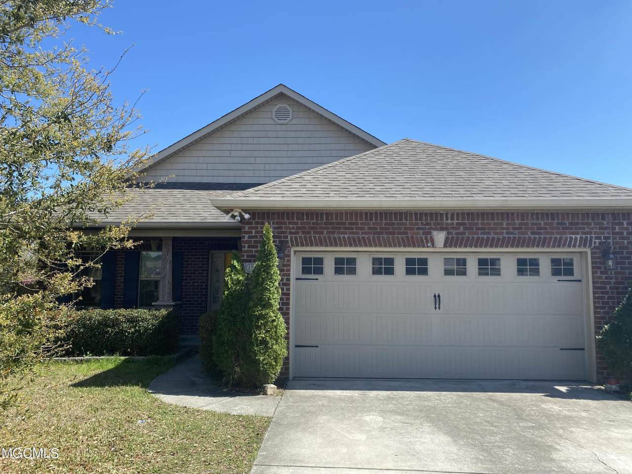 13745 Windwood Dr - Photo 1