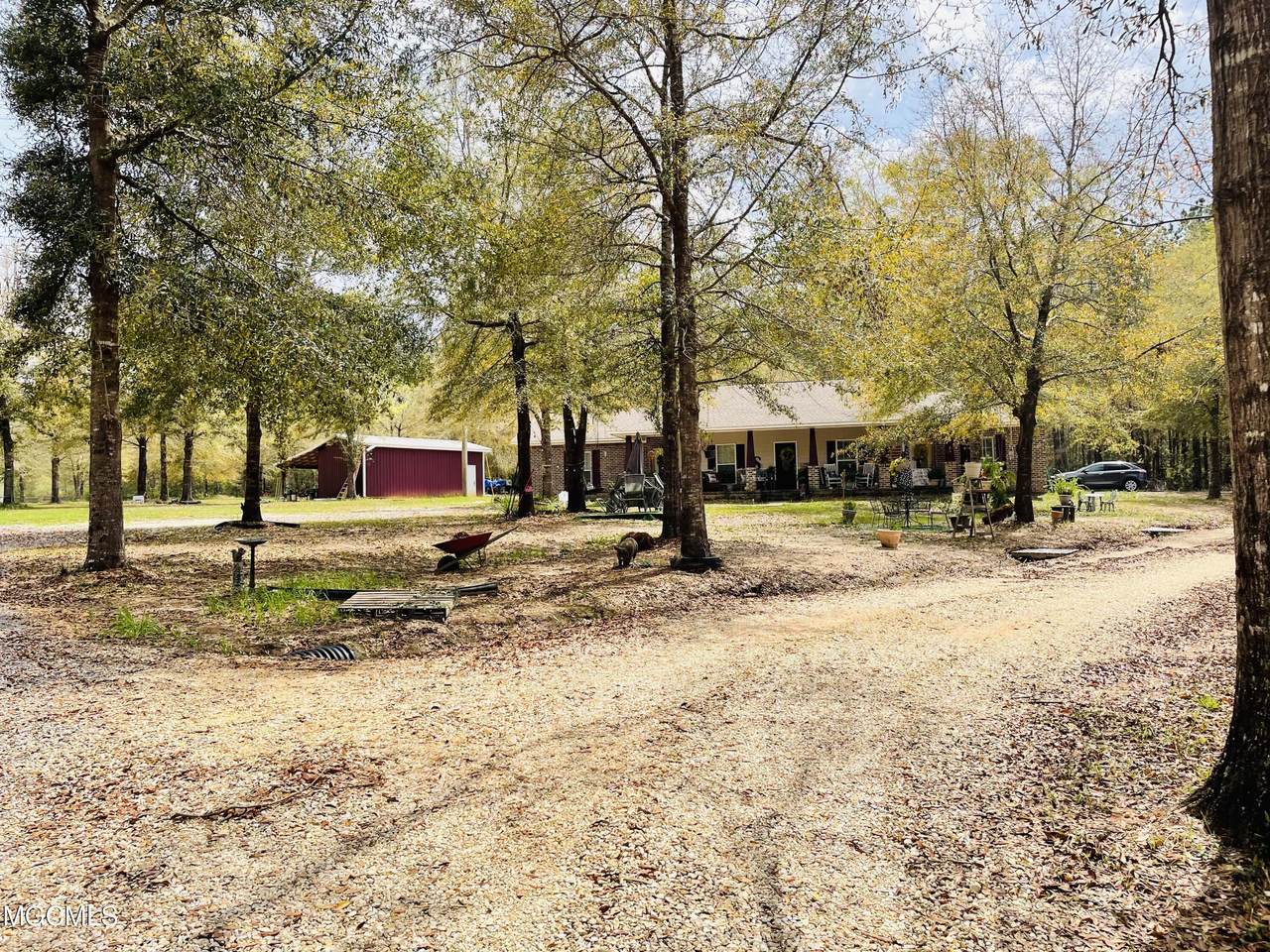 132b Horse Ranch Rd - Photo 1