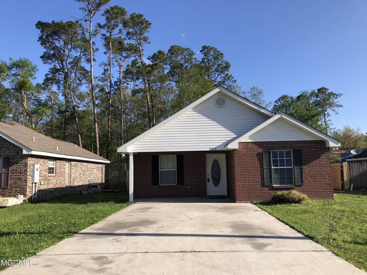 6046 Clay St - Photo 1