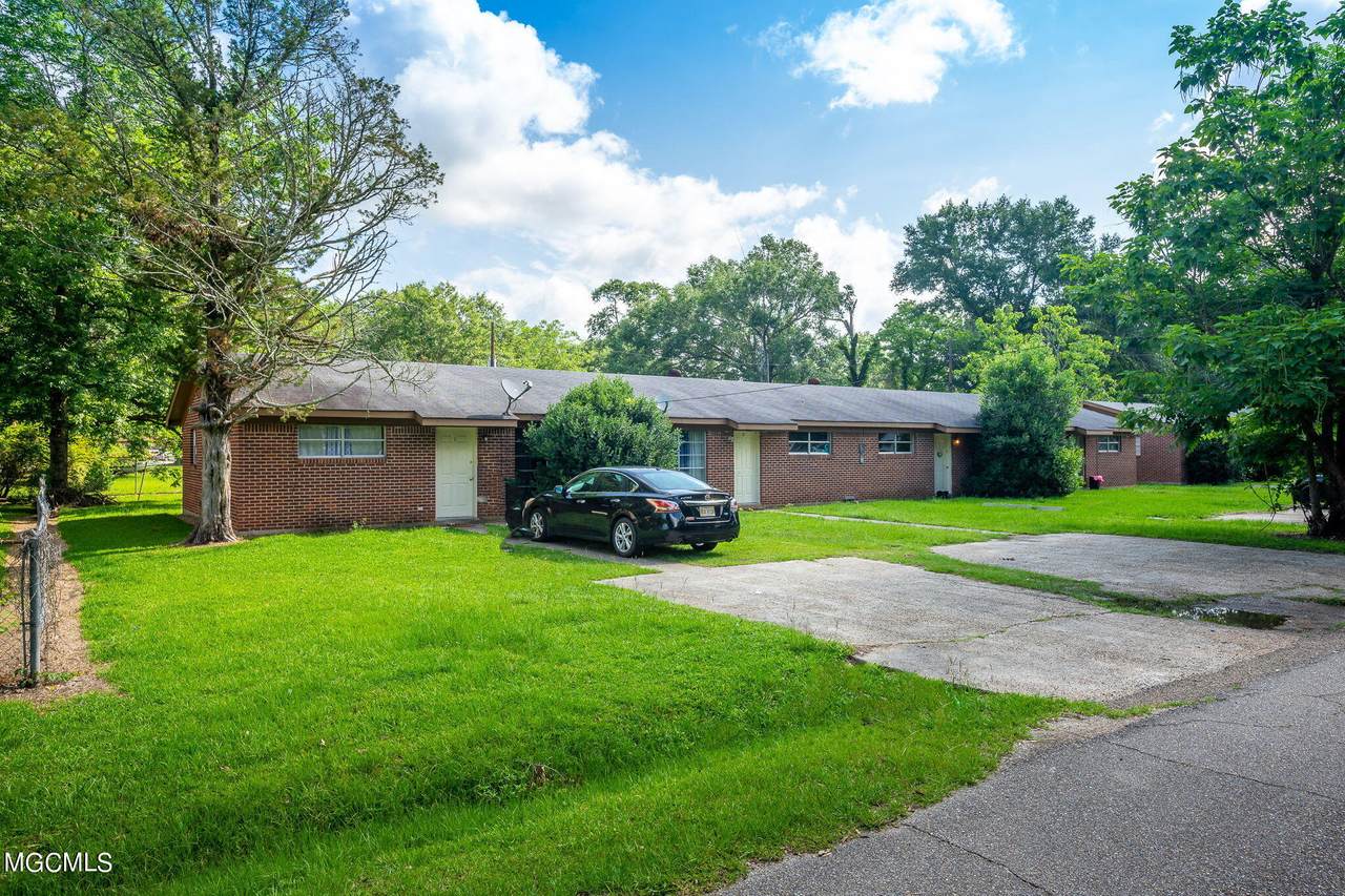 602 Vardaman St - Photo 1