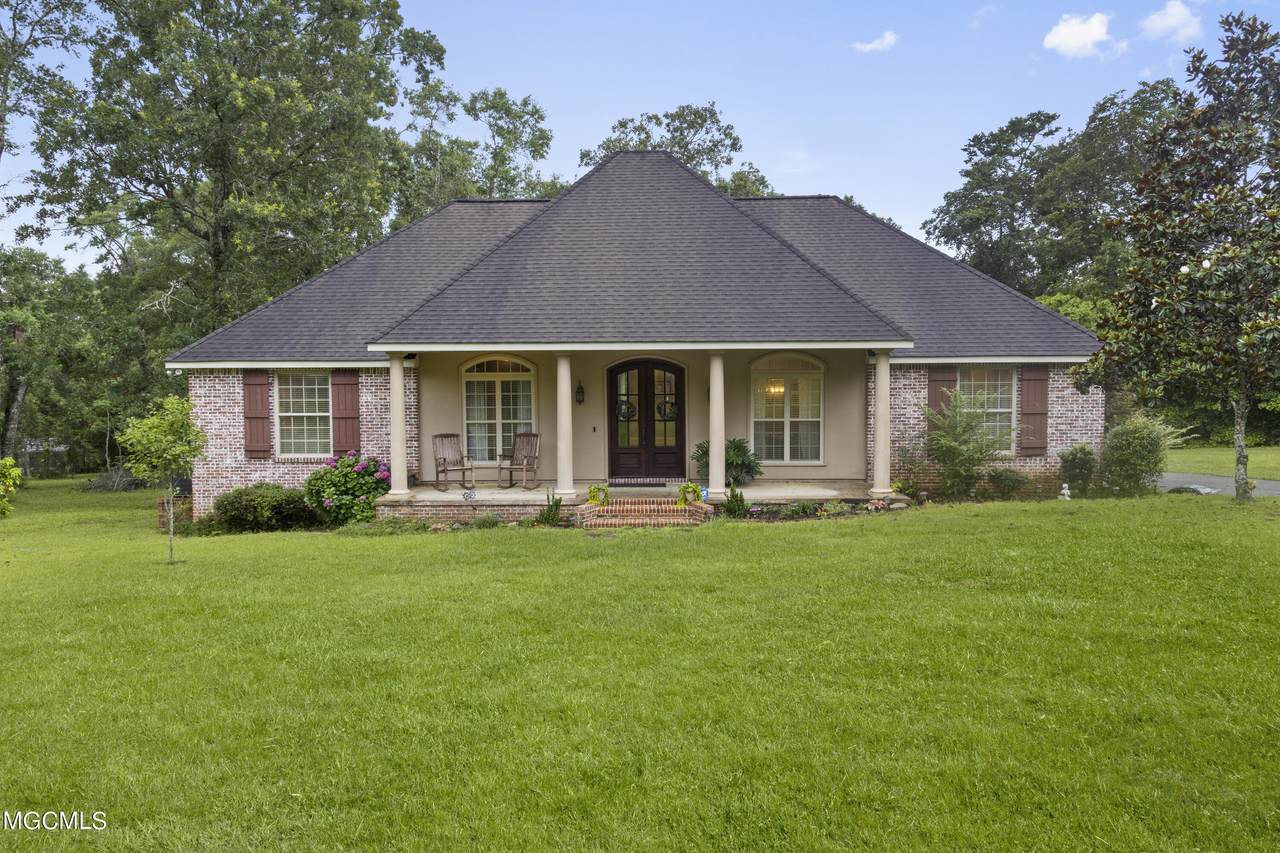 17505 River Walk Dr - Photo 1