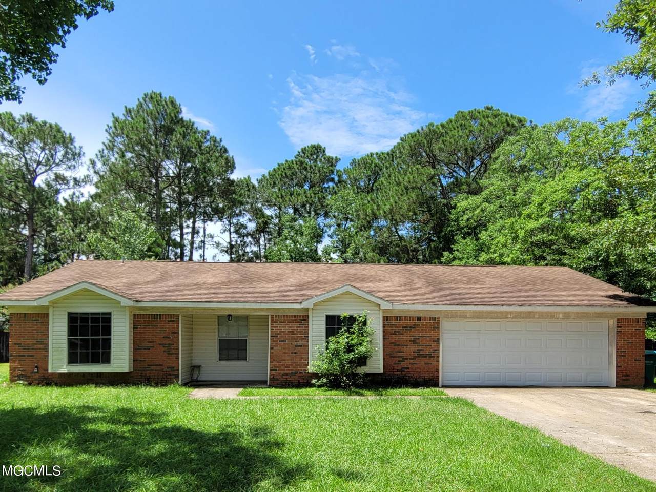 2429 Westgate Pkwy - Photo 1