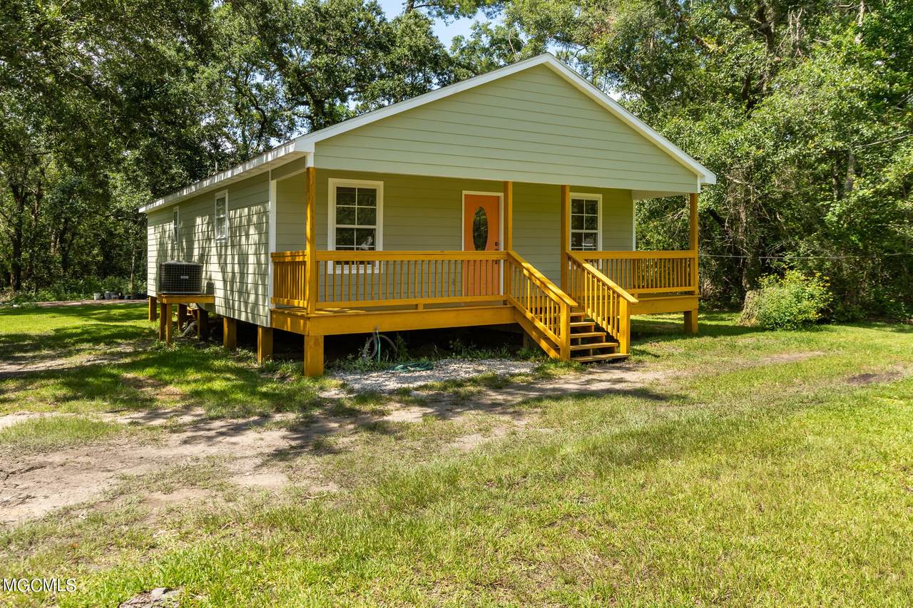 1119 Edna St - Photo 1
