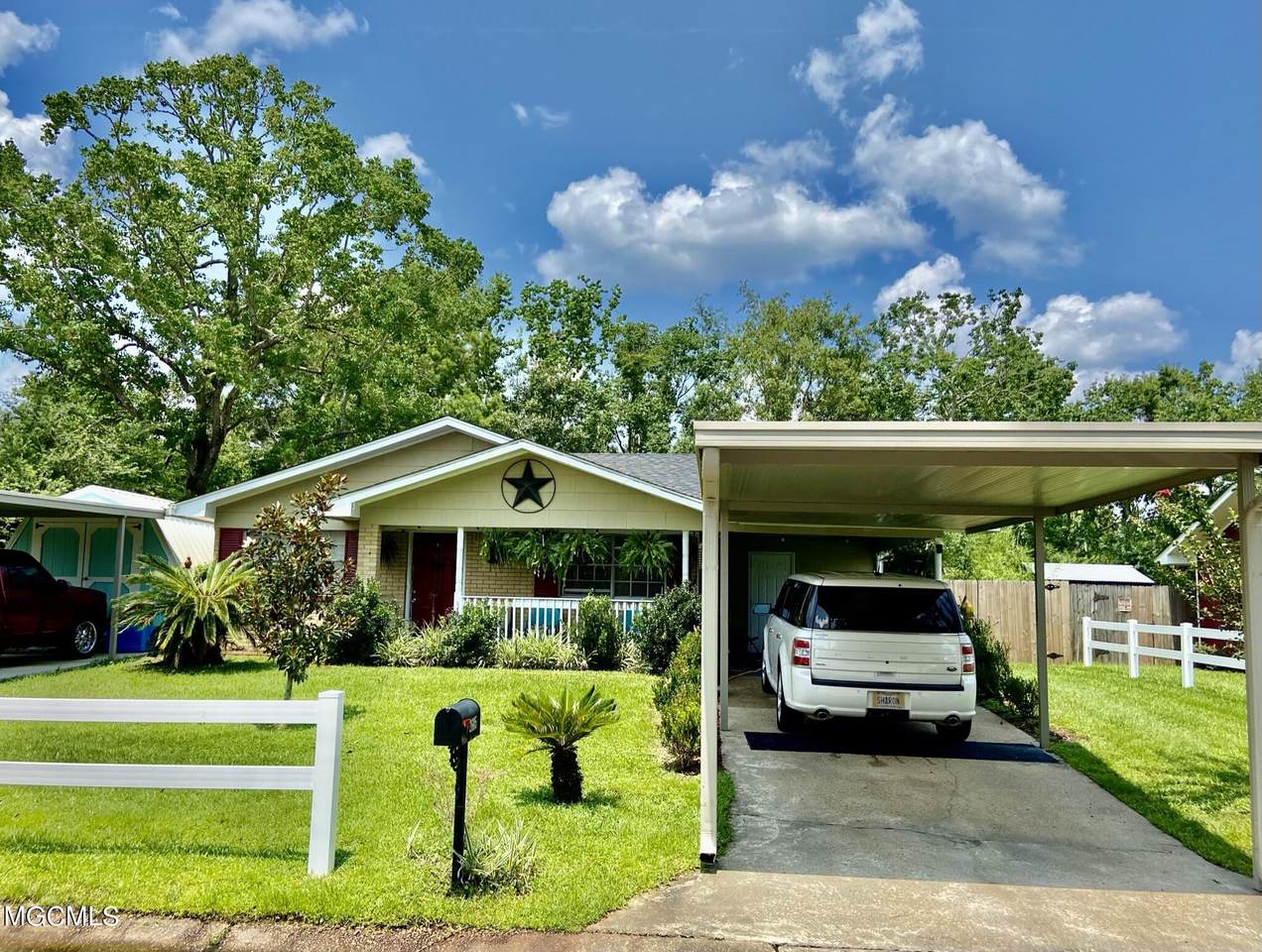 2605 Stevens Cir - Photo 1