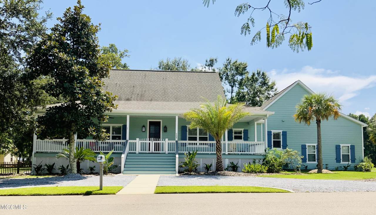 204 Ramoneda St - Photo 1