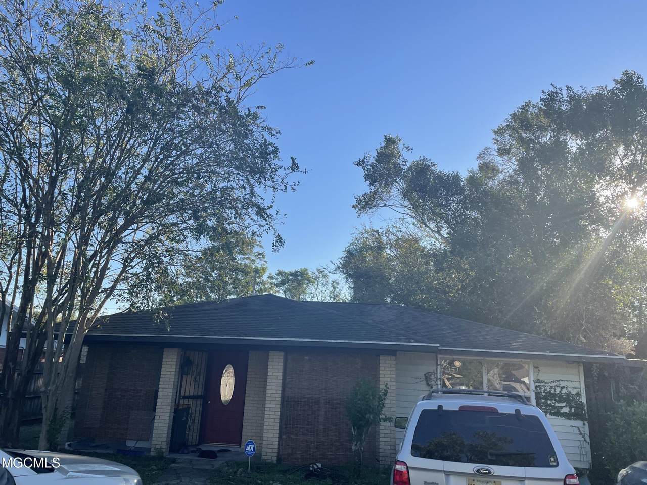 305 Ferguson Ave - Photo 1