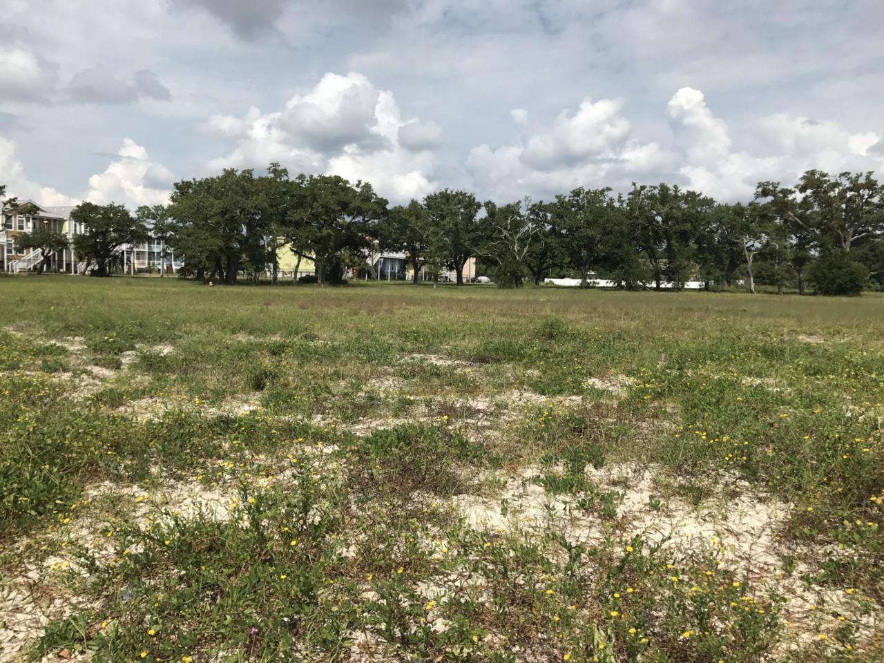 1525 Beach Blvd - Photo 1