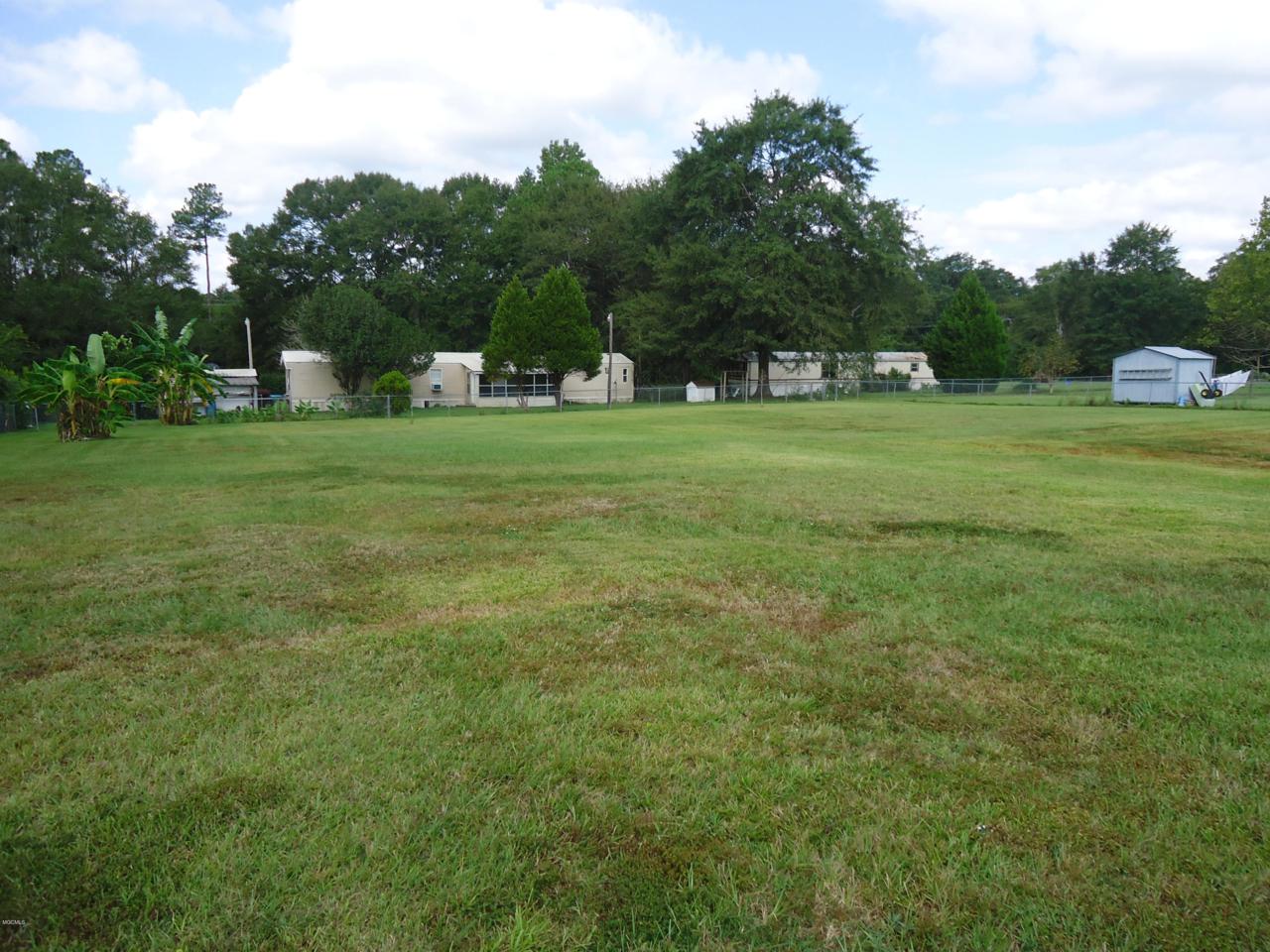 14307 4th Ave - Photo 1